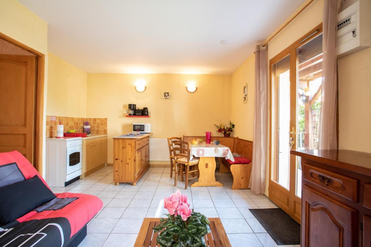 Le Mont Guillaume - 1 Chambre Terrasse Et Jardin Apartment Saint-André-dʼEmbrun Exterior foto