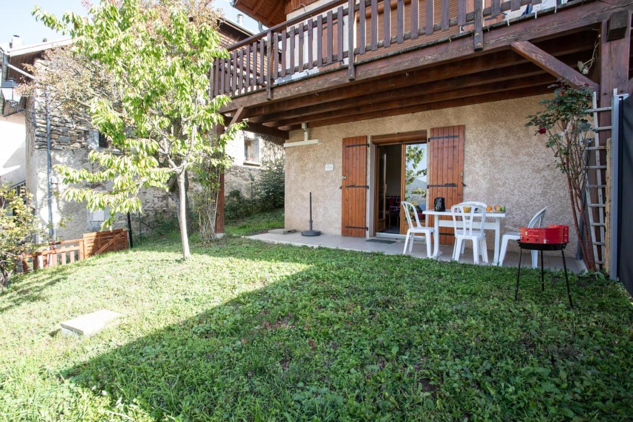 Le Mont Guillaume - 1 Chambre Terrasse Et Jardin Apartment Saint-André-dʼEmbrun Exterior foto